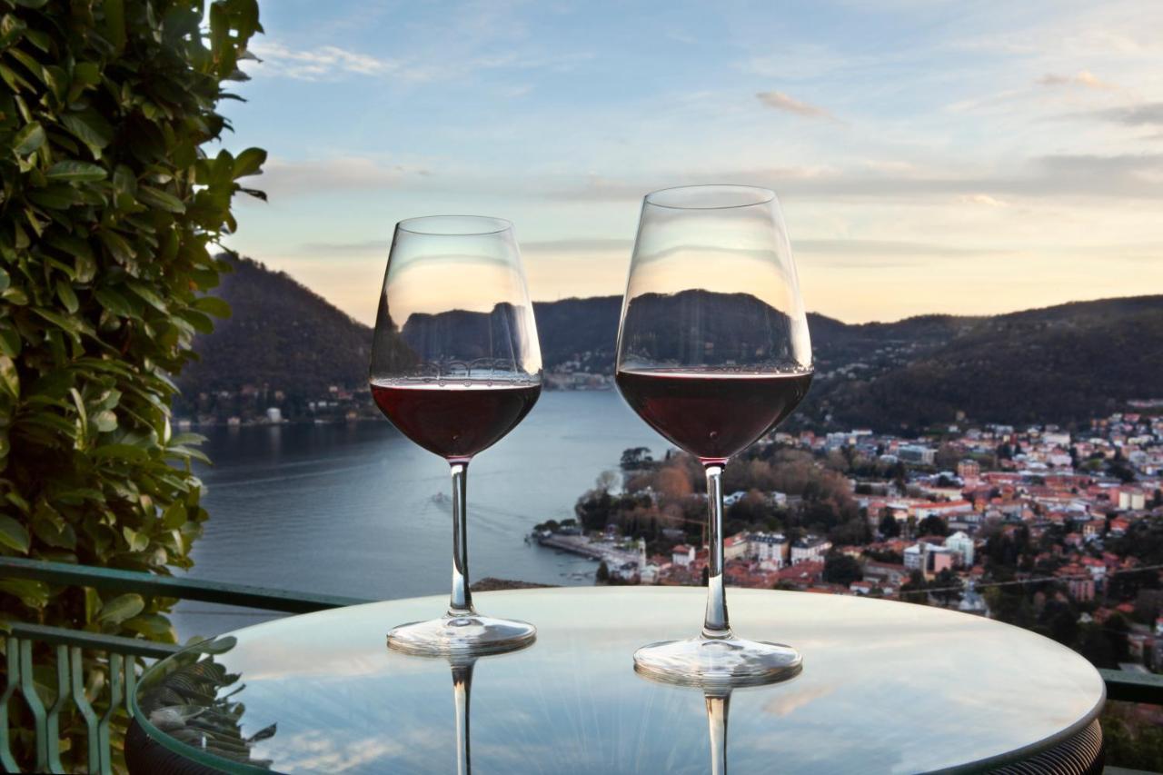 Como Lake Panorama Apartment Sveva Cernobbio Eksteriør billede